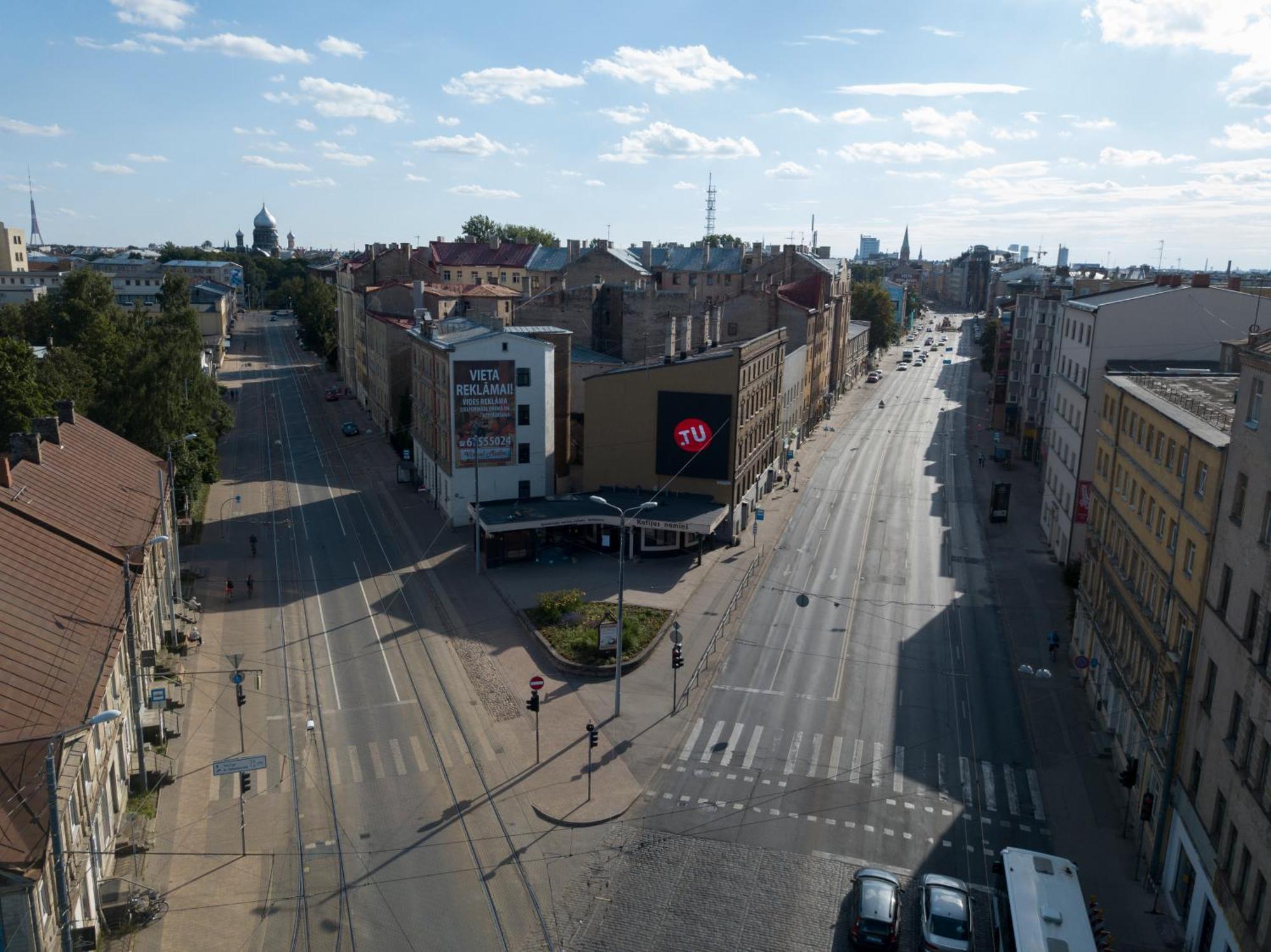 Aparthotel Riga Exterior photo Aerial view of the street