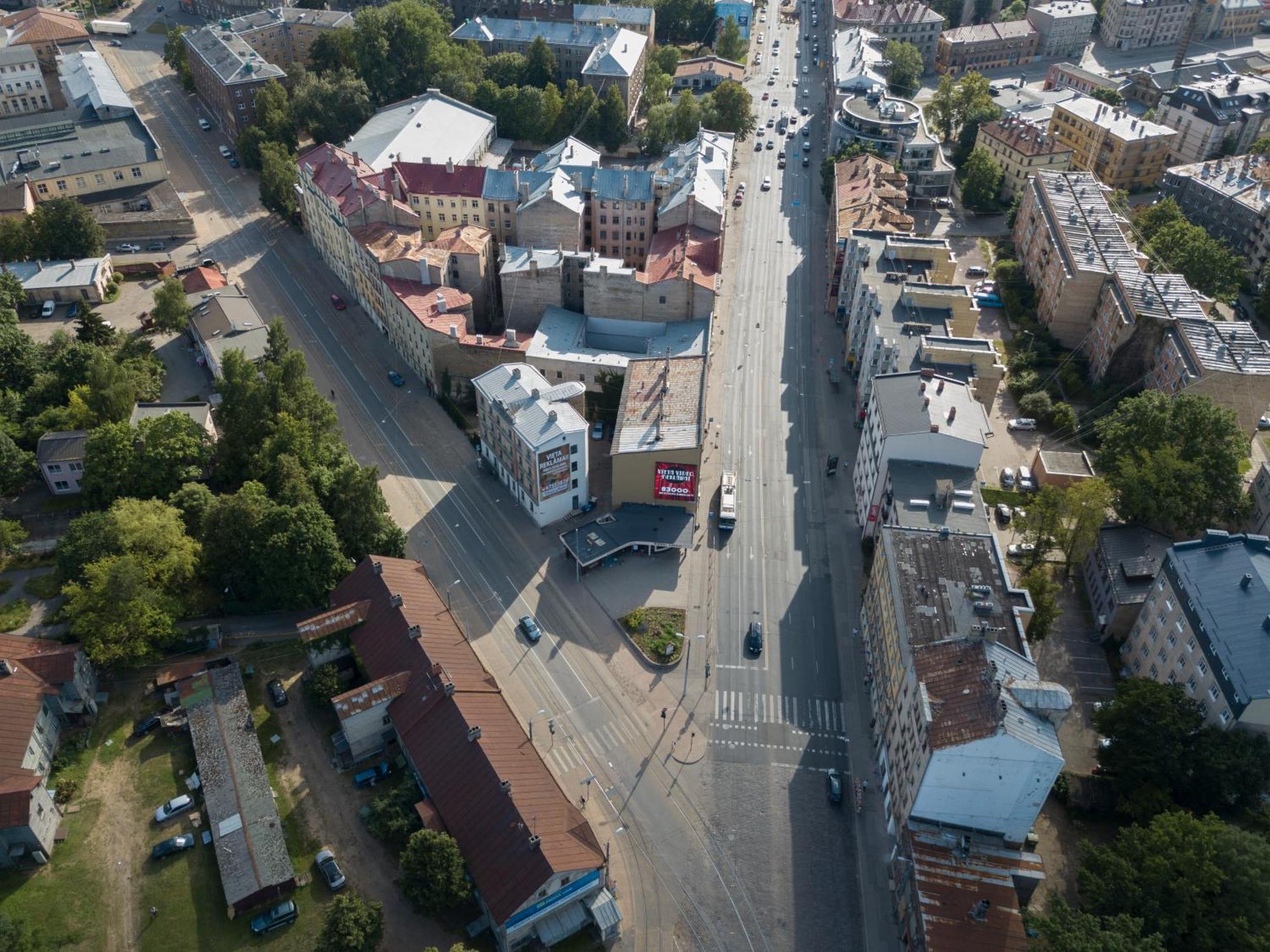 Aparthotel Riga Exterior photo Aerial view of the street